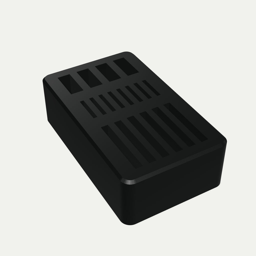 Holder for SD-kort, microSD og USB-pinner i svart